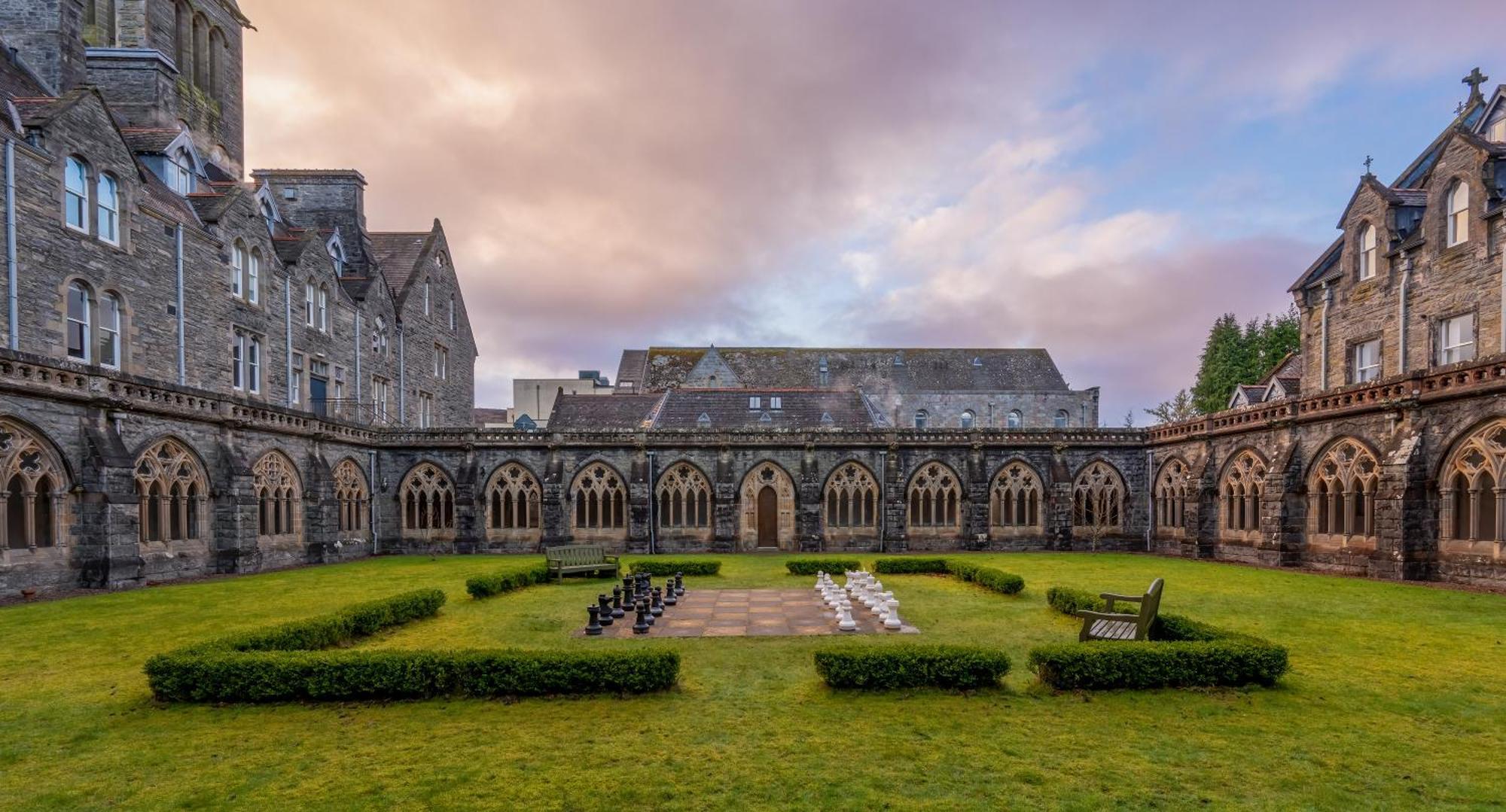 Ac19 Lower North Aisle - Luxury Self Catering 2 Bedroom Apartment Fort Augustus Exterior photo